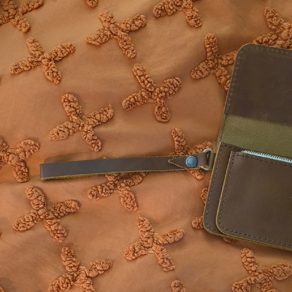 Portland Leather Rich Brown Wallet - Picture 3 of 6